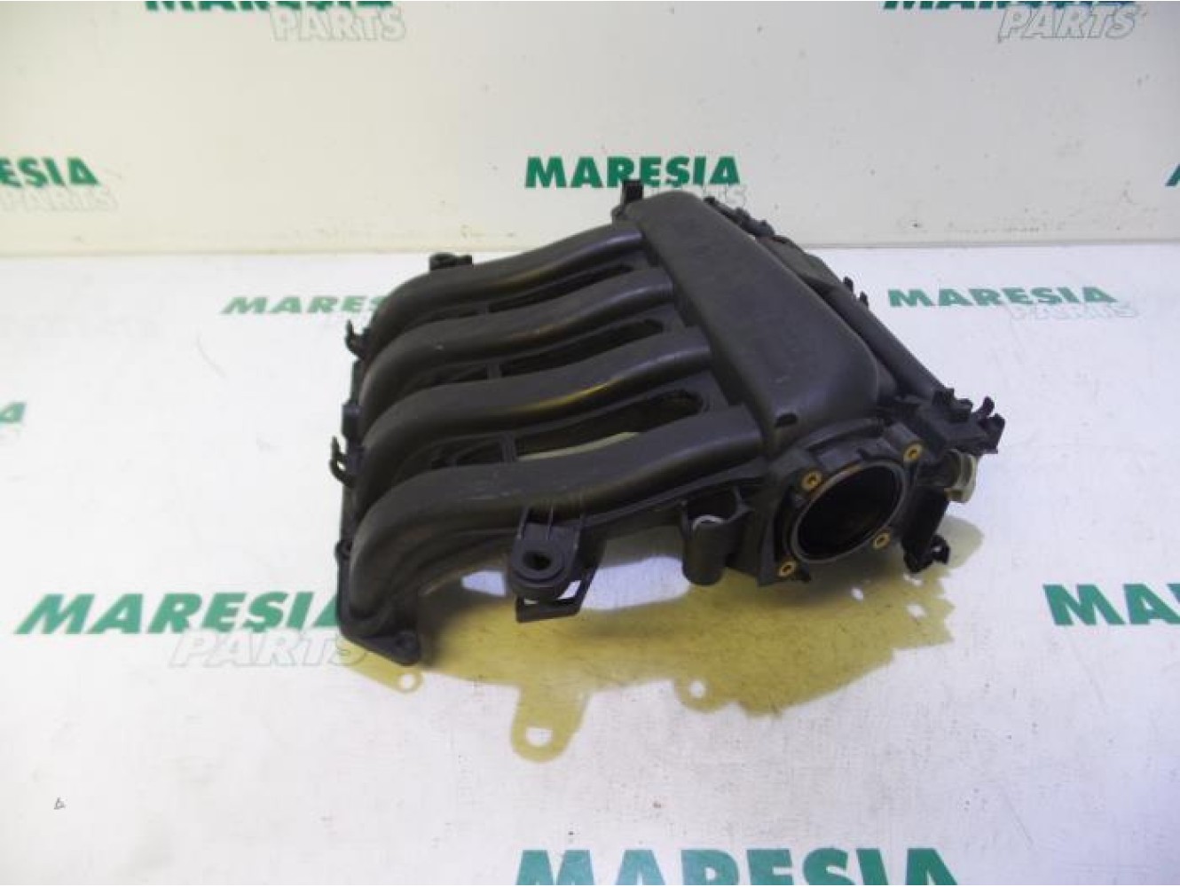 Renault - Clio - Intake manifold