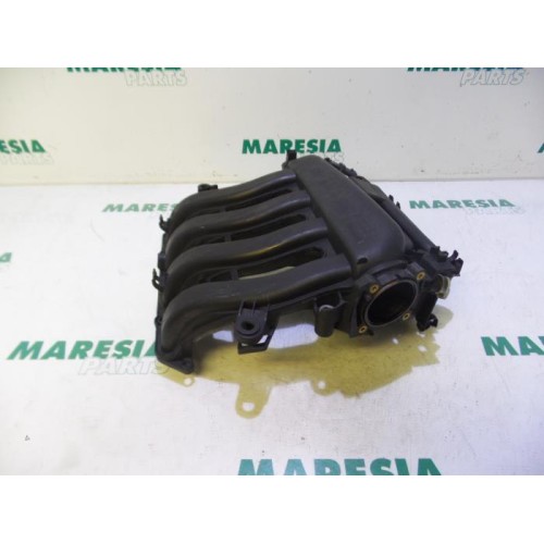 Renault - Clio - Intake manifold