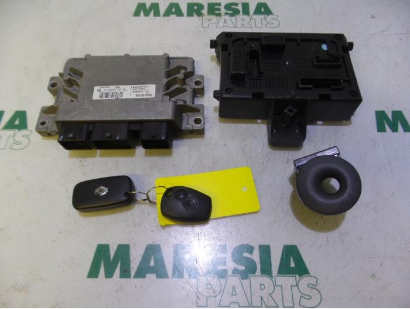 Renault - Clio - Engine management computer