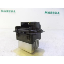 Renault - Clio - Heater resistor