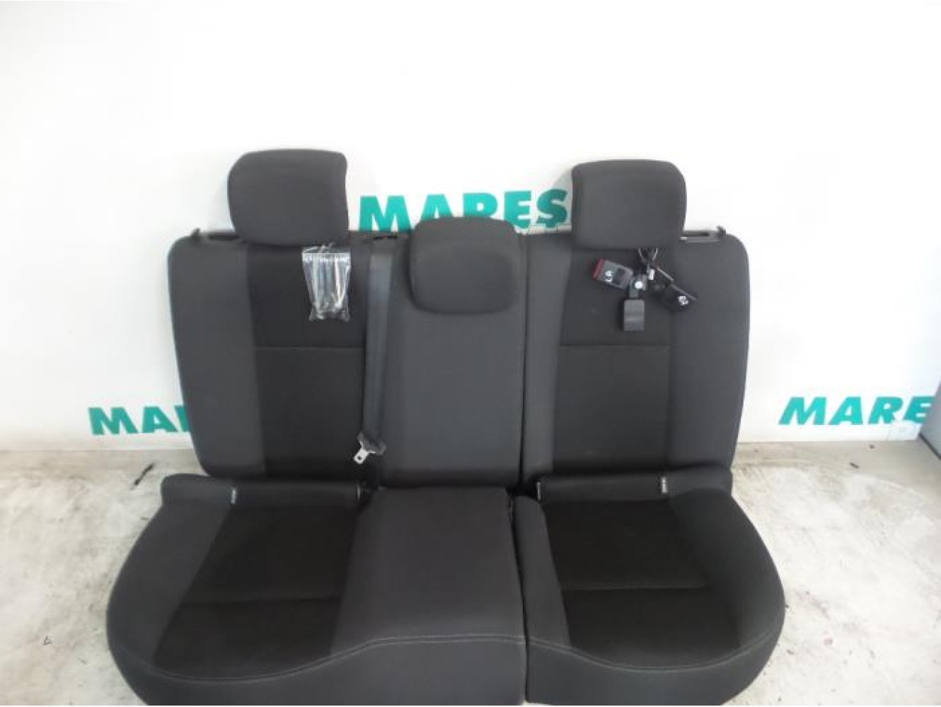 Renault - Megane - Rear bench seat