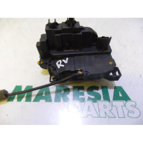 Renault - Clio - Front door lock mechanism 4-door, right