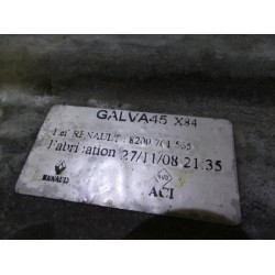 Renault - Megane - Radiator bar