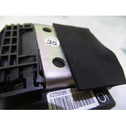 Renault - Megane - Front seatbelt, right