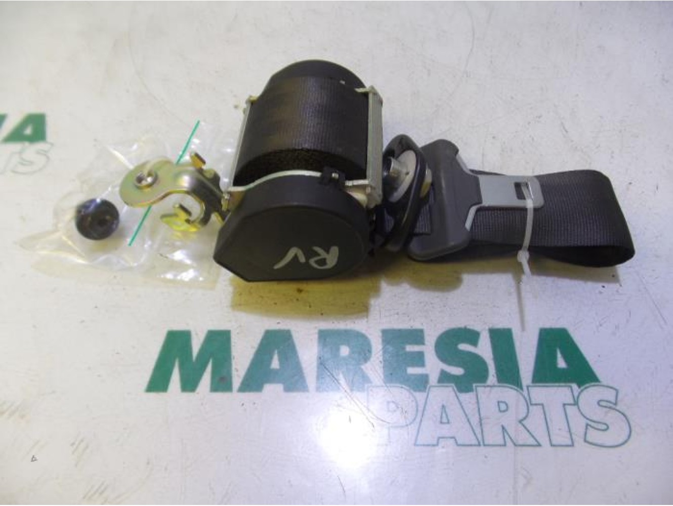 Renault - Megane - Front seatbelt, right