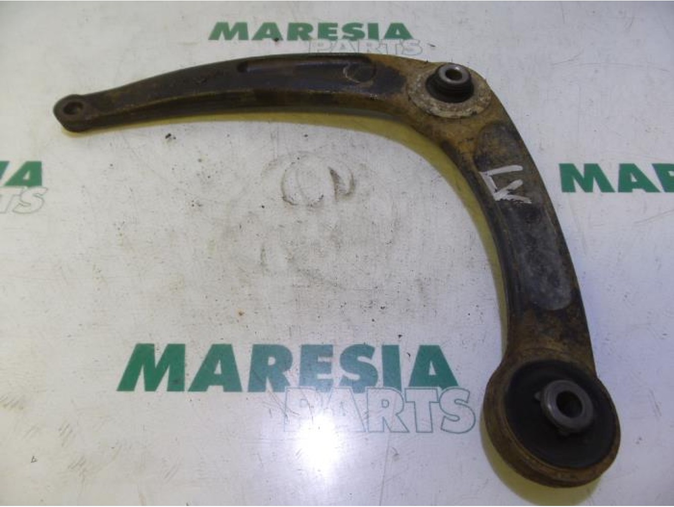 Citroen - C4 - Front lower wishbone, left