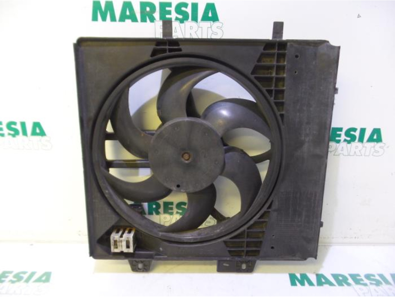 Peugeot - 207 - Fan motor