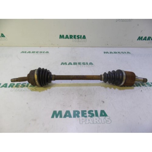 Peugeot - 207 - Aandrijfas links-voor