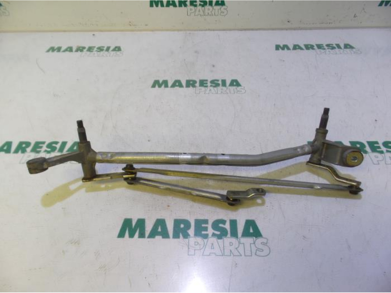 Renault - Megane - Wiper mechanism