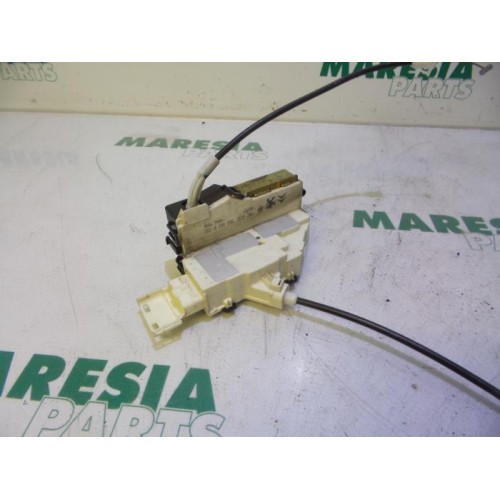 Peugeot - 407 - Front door lock mechanism 4-door, right