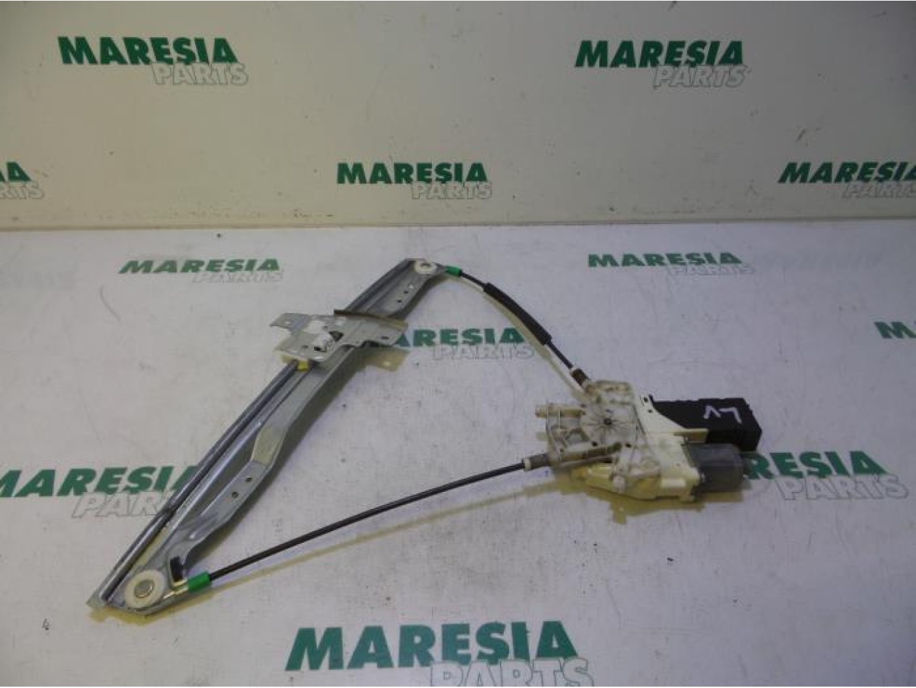 Peugeot - 407 - Window mechanism 4-door, front left