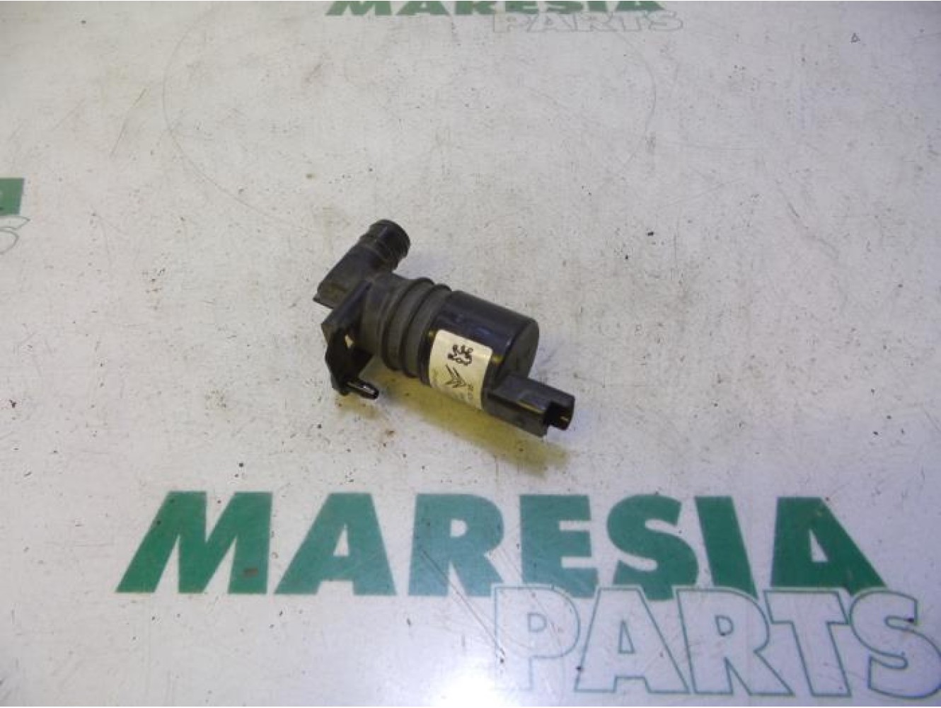 Peugeot - 206 - Scheibensprüherpumpe vorne