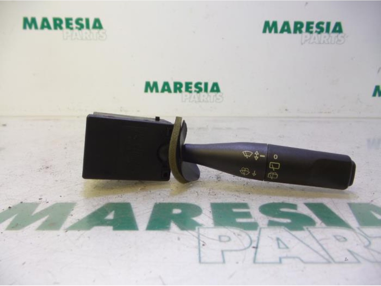 Peugeot - 206 - Wiper switch