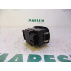 Peugeot - 206 - Multi-functional window switch