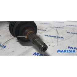 Peugeot - 206 - Aandrijfas links-voor