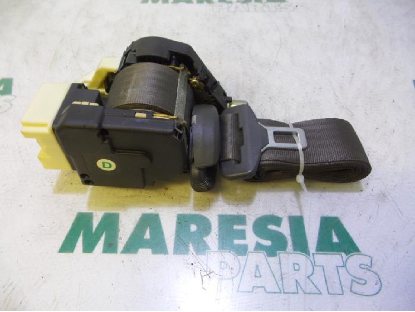 Fiat - Punto - Front seatbelt, right