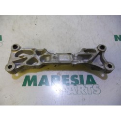 Peugeot - 207 - Engine mount