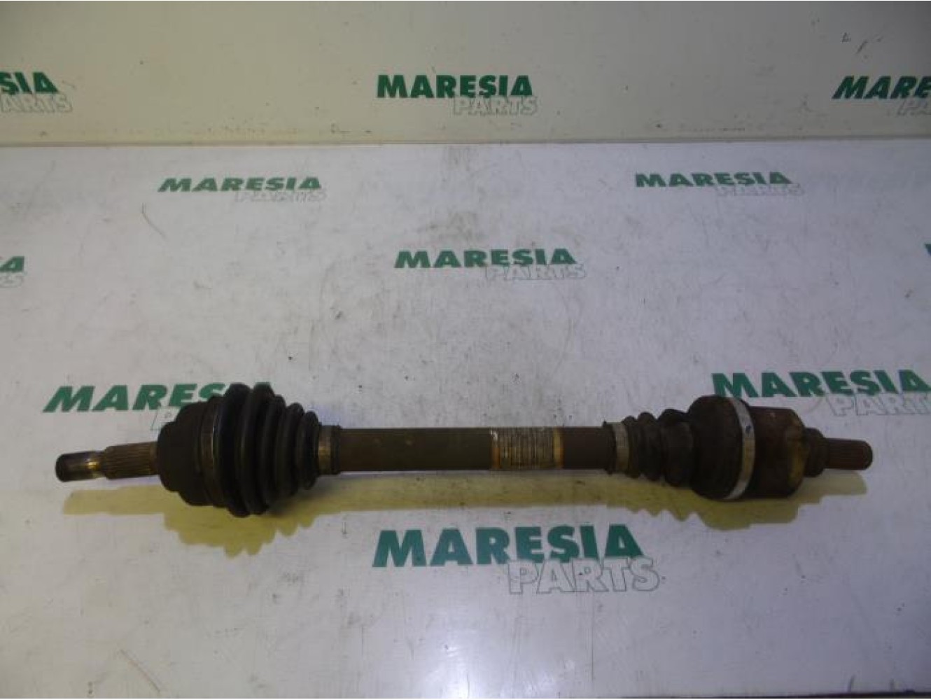 Peugeot - 407 - Aandrijfas links-voor