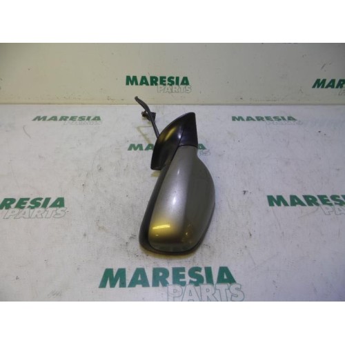 Peugeot - 407 - Wing mirror, left