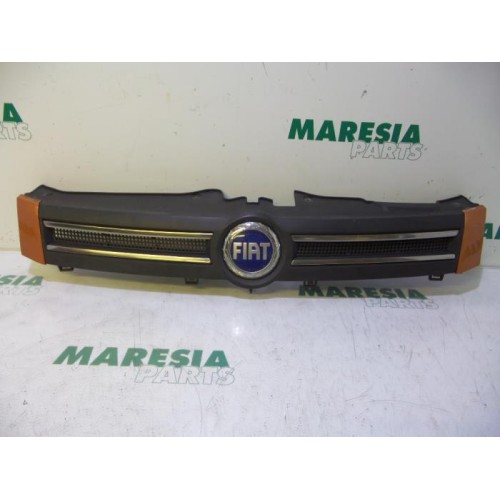 Fiat - Panda - Grill