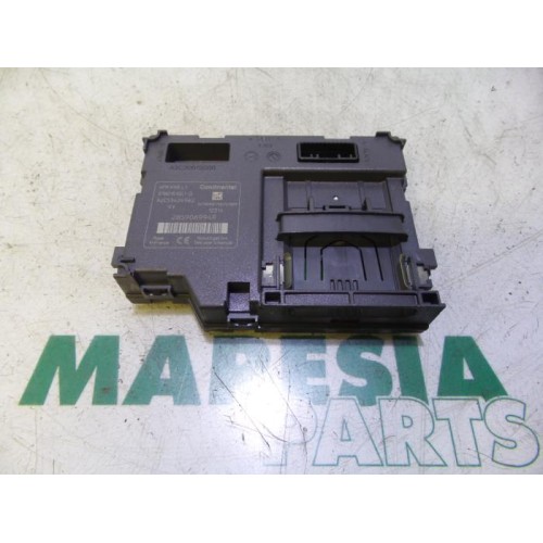 Renault - Clio - Card reader (lock)