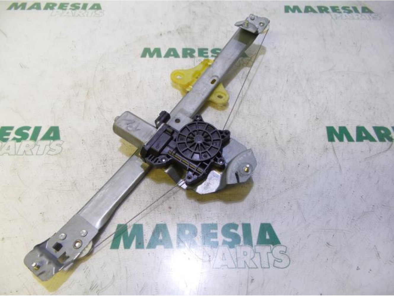 Renault - Clio - Window mechanism 4-door, front right