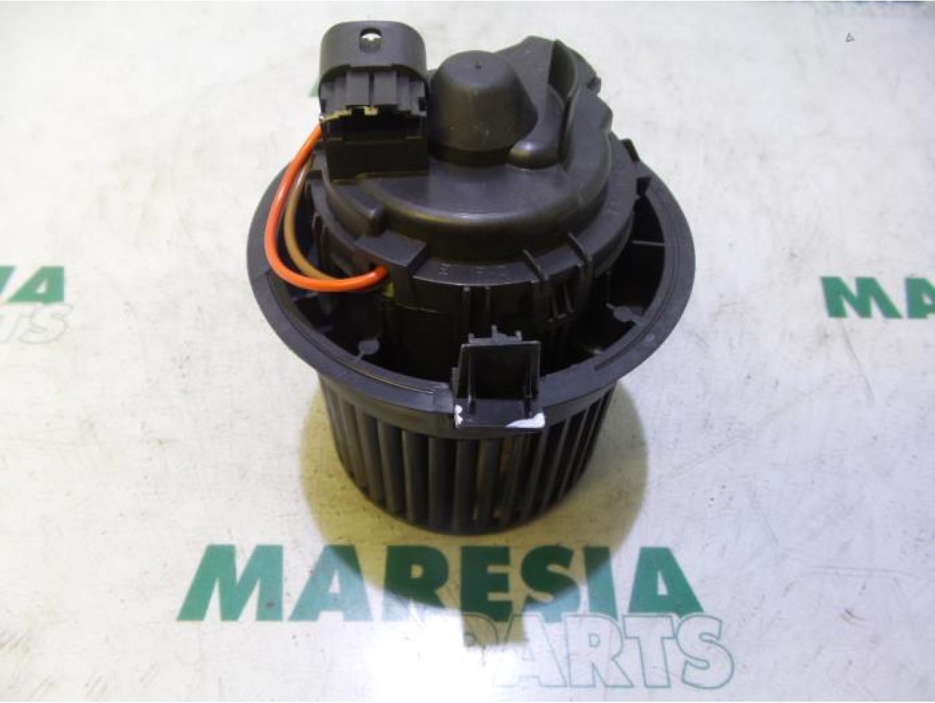 Renault - Clio - Heating and ventilation fan motor