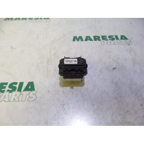 Renault - Megane - Heater resistor