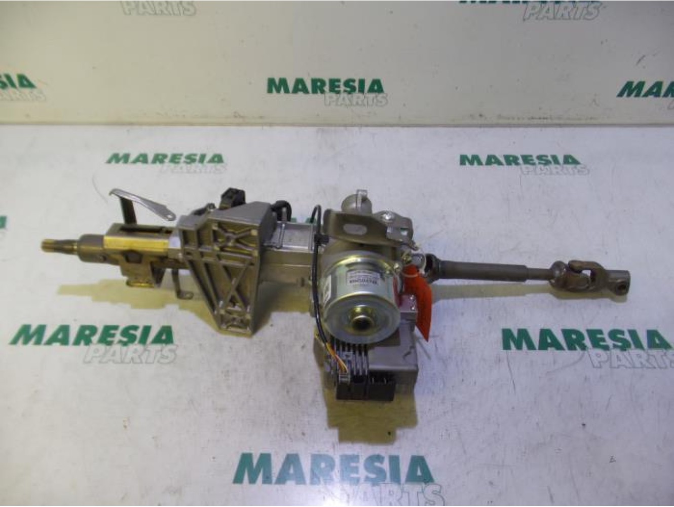 Renault - Clio - Steering column housing