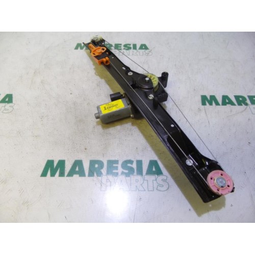 Fiat - Punto - Window mechanism 4-door, front right
