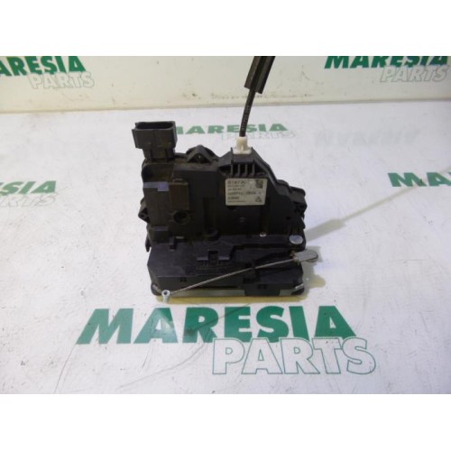 Fiat - Punto - Rear door mechanism 4-door, right