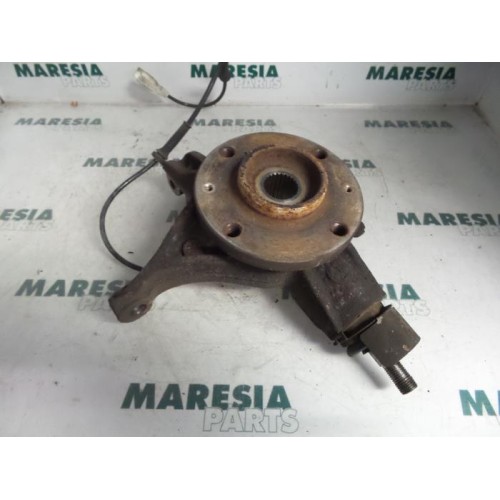 Peugeot - 307 - Knuckle, front right