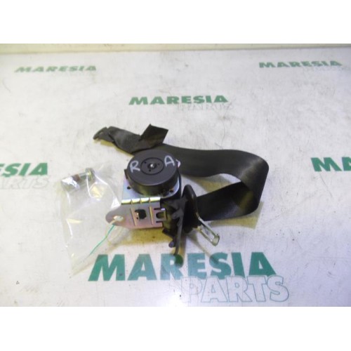 Fiat - Punto - Rear seatbelt, right