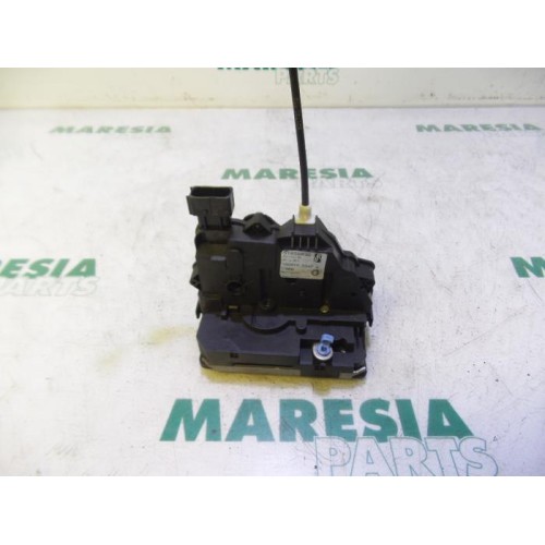 Fiat - Punto - Front door lock mechanism 4-door, right