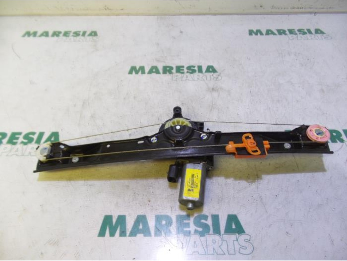 Fiat - Punto - Window mechanism 4-door, front right