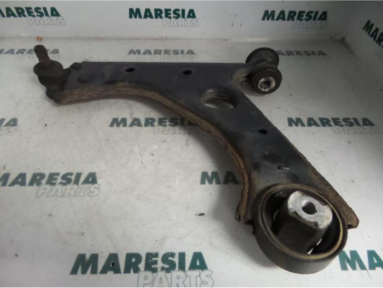 Fiat - Punto - Front lower wishbone, left