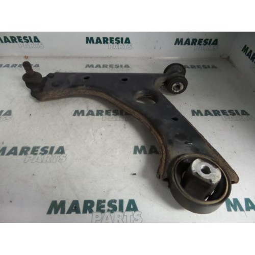 Fiat - Punto - Querlenker unten links vorne