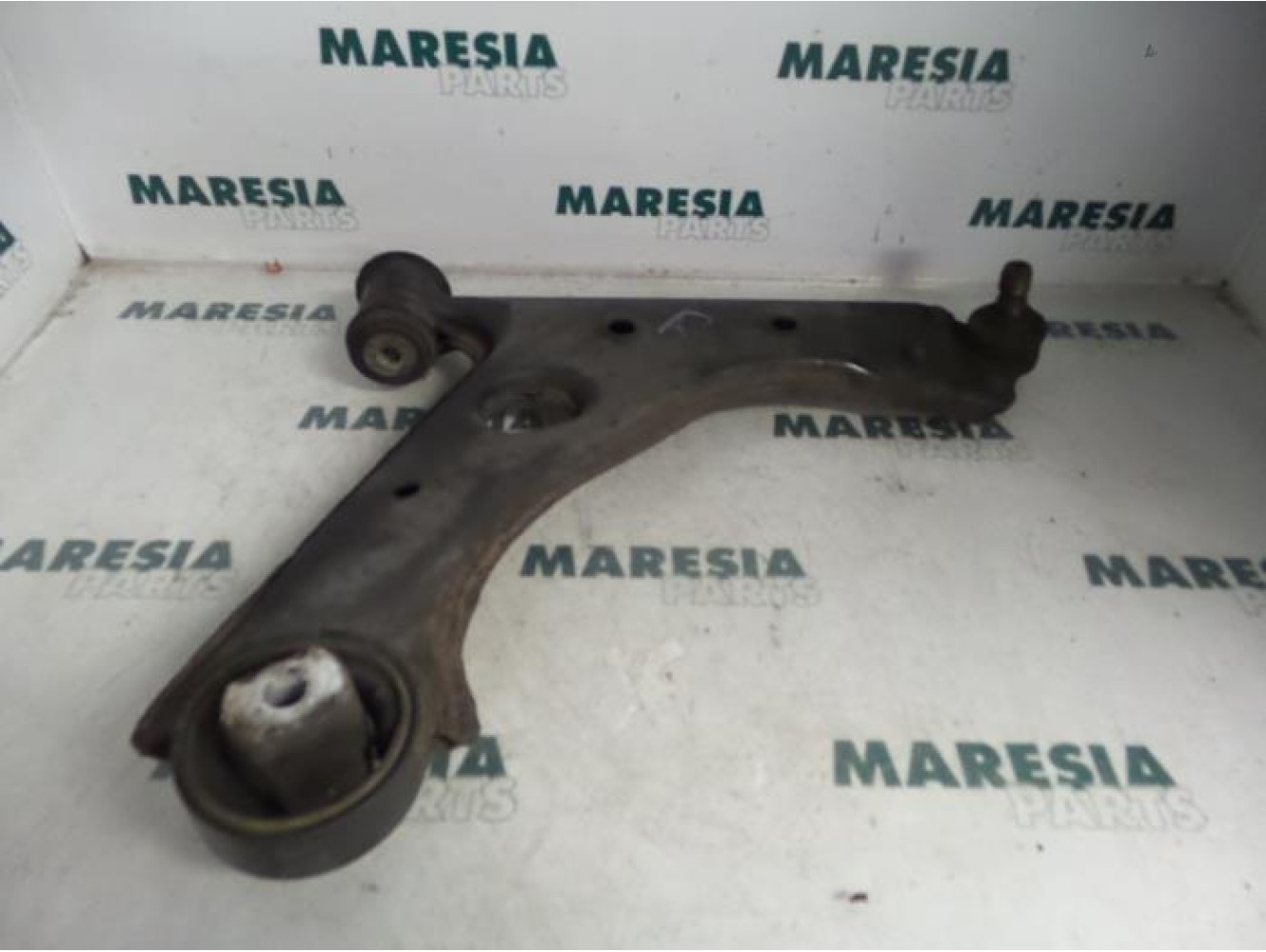 Fiat - Punto - Front lower wishbone, right