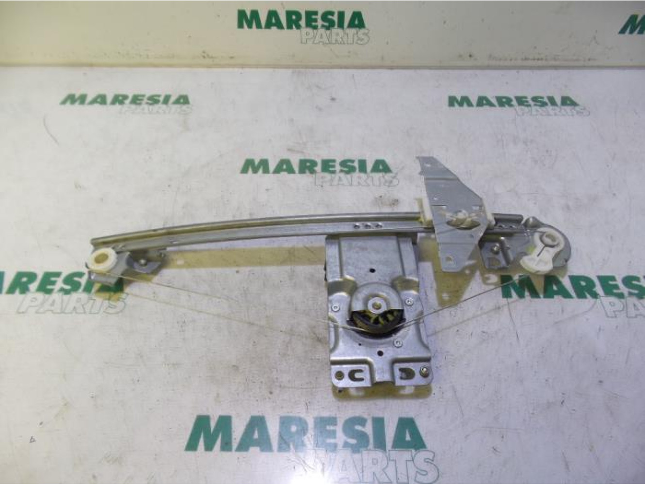 Peugeot - 307 - Rear door window mechanism 4-door, right