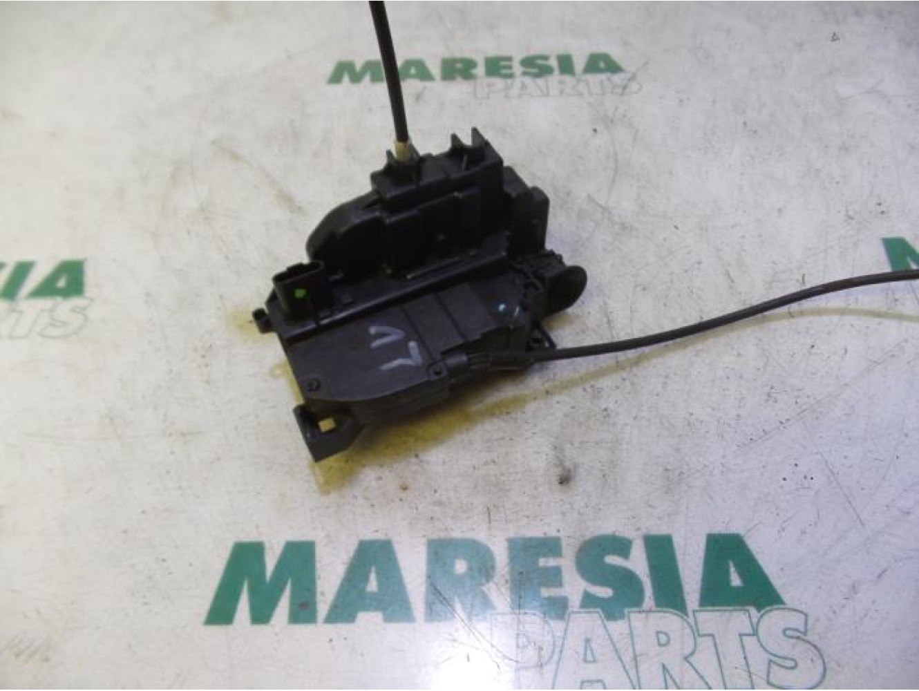 Renault - Clio - Door lock mechanism 4-door, front left