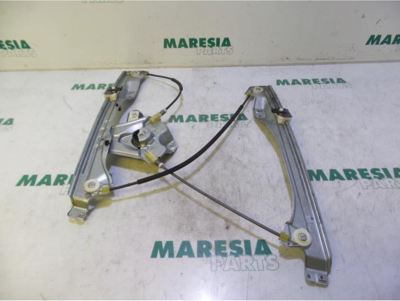 Renault - Clio - Window mechanism 4-door, front right