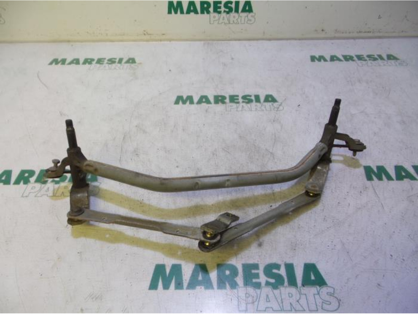 Peugeot - 207 - Wiper mechanism