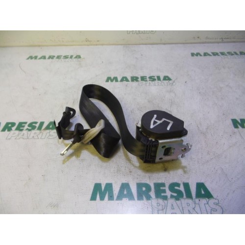 Peugeot - 207 - Rear seatbelt, left