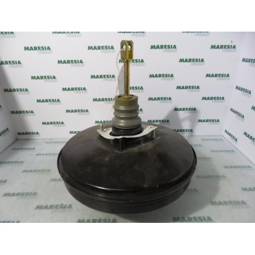 Renault - Clio - Brake servo