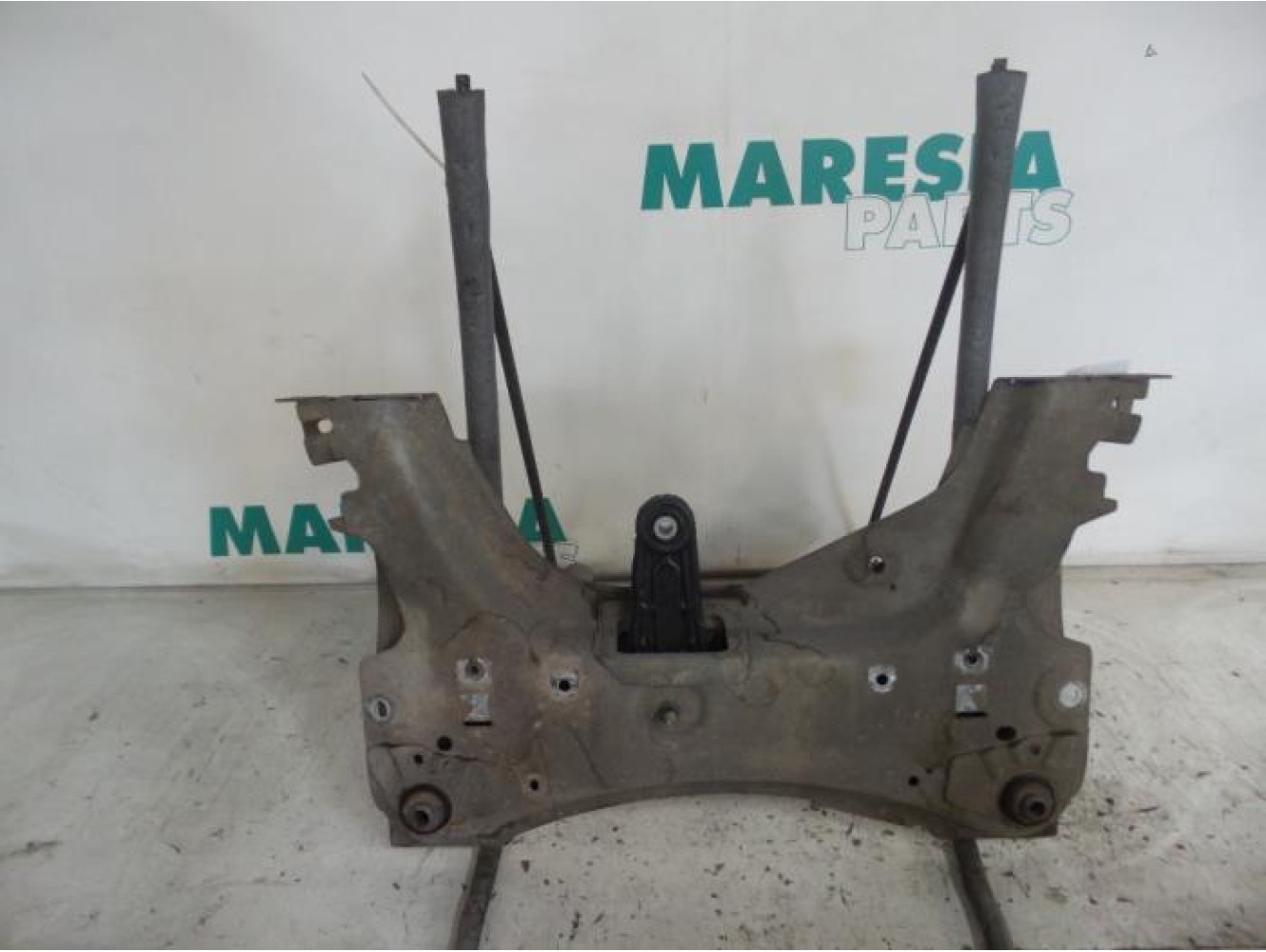 Renault - Clio - Subframe