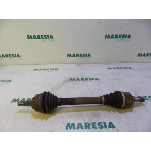 Peugeot - 207 - Front drive shaft, left
