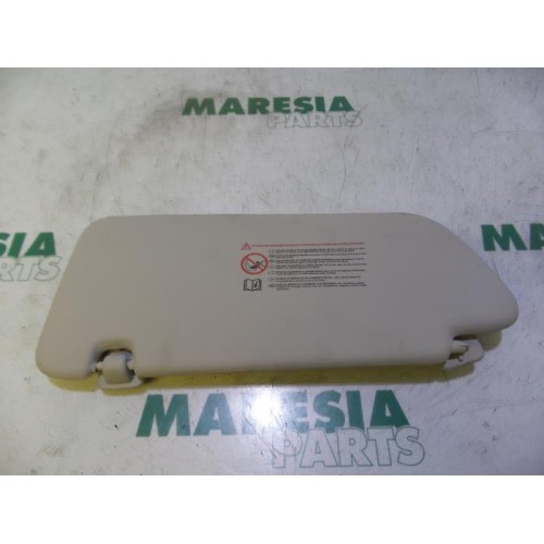 Peugeot - 3008 - Sun visor