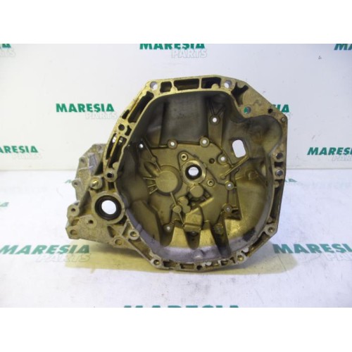 Renault - Clio - Gearbox casing