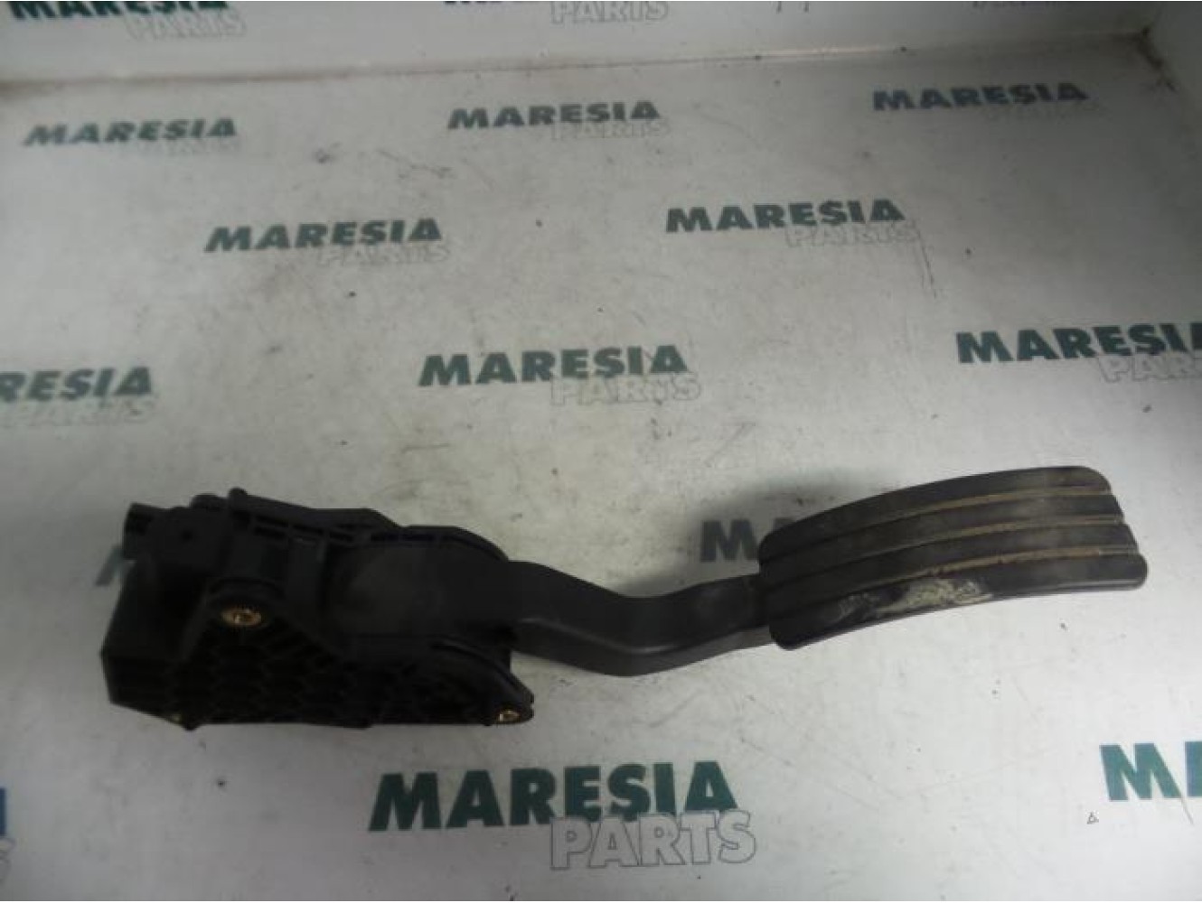 Renault - Laguna - Throttle pedal position sensor