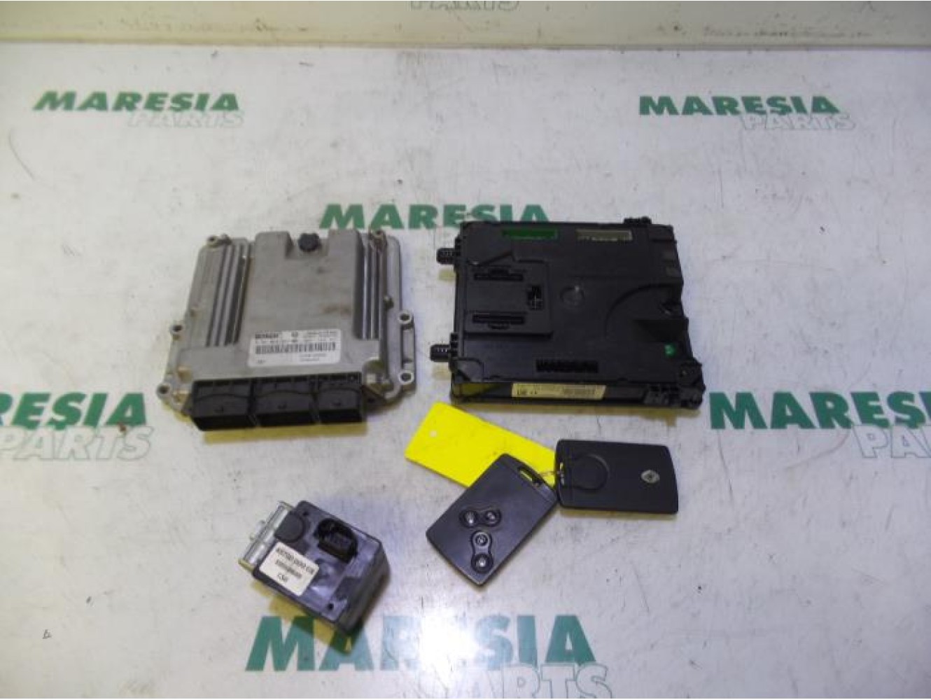 Renault - Laguna - Engine management computer
